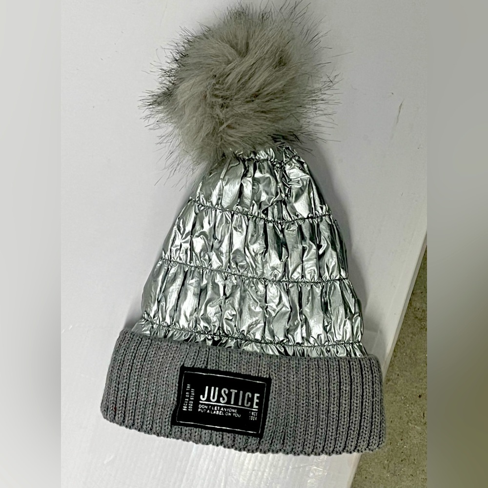 Metallic kids quilted beanie..brand new and never worn!